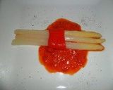 Foto del paso 6 de la receta: Espárragos blancos sobre salsa de morrones