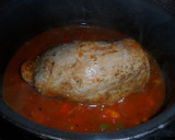 Foto del paso 9 de la receta: Redondo de ternera en salsa relleno de jamón, espárragos blancos y morrones