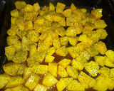 Foto del paso 2 de la receta: Patatas doradas al azafrán