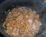 Foto del paso 2 de la receta: Tallarines de espinacas con ternera en salsa de tomate y ketchup