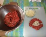 Foto del paso 1 de la receta: Hamburguesas rellenas de queso mozzarella, rebozadas y fritas
