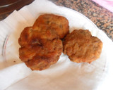 Foto del paso 6 de la receta: Hamburguesas rellenas de queso mozzarella, rebozadas y fritas