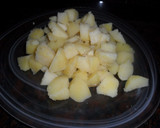 Foto del paso 1 de la receta: Ensalada de papas y huevos con mayonesa al ajo y limón