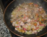 Foto del paso 3 de la receta: Berenjenas rellenas de mejillones y gambas
