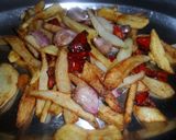 Foto del paso 5 de la receta: Patatas, pimientos y ajos fritos
