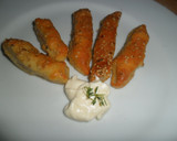 Foto del paso 5 de la receta: Palitos de hojaldre rebozados en queso rallado y sésamo