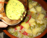 Foto del paso 3 de la receta: Rape con patatas y almendras