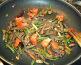 Foto del paso 4 de la receta: Salteado de ternera y verduras tipo México