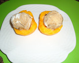 Foto del paso 2 de la receta: Melocotones rellenos de helado