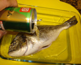 Foto del paso 1 de la receta: Dorada a la sidra con crujiente de jamón