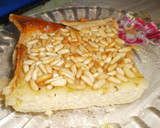 Foto del paso 3 de la receta: Empanada de arroz con piñones al horno