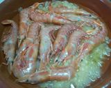 Foto del paso 2 de la receta: Langostinos al ajo verde