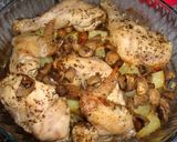 Foto del paso 4 de la receta: Pollo con aceitunas y alcaparras
