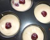 Foto del paso 4 de la receta Pastelitos de almendras y cerezas 
