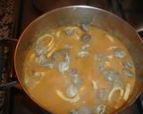 Foto del paso 2 de la receta: Lubina al horno con salsa de calamares y gambas