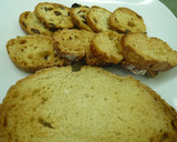 Foto del paso 3 de la receta: Hacer pan para canapés y tostadas