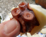 Foto del paso 2 de la receta: Croquetas de pulpo,grelos y queso tetilla
