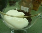 Foto del paso 2 de la receta: Copa de bizcocho de chocolate y crema de limón facilísimo