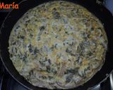 Foto del paso 5 de la receta: Tortilla de setas y acelgas