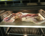 Foto del paso 1 de la receta: Asados de cochinillo y cordero