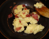 Foto del paso 2 de la receta: Tortilla de puré de patatas y jamón Ibérico