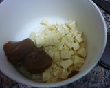 Foto del paso 2 de la receta: Cuadraditos bombón de chocolate y dulce de leche