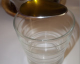 Foto del paso 1 de la receta: Salsa de aceite de oliva y miel de romero