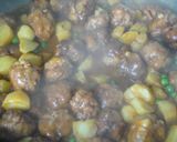Foto del paso 10 de la receta: Albóndigas de calamar con guisantes y patatas