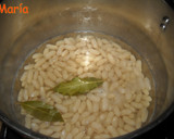 Foto del paso 4 de la receta: Alubias con calabacín, calabaza y calamares