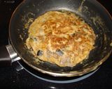 Foto del paso 6 de la receta: Tortilla de berenjena y champiñones