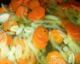Foto del paso 2 de la receta: Chiles jalapeños rellenos en escabeche