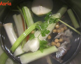 Foto del paso 4 de la receta: Albóndigas de bacalao y zanahoria con sopa de garbanzos y verdura