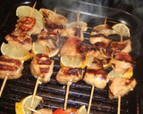 Foto del paso 3 de la receta: Brochetas de pollo al aroma de limón