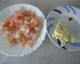 Foto del paso 1 de la receta: Volovanes rellenos de paté de gambas al ajillo