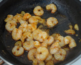 Foto del paso 4 de la receta: Volovanes rellenos de paté de gambas al ajillo