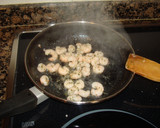 Foto del paso 2 de la receta: Arroz atún y gambas