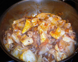 Foto del paso 1 de la receta: Patatas con chipirones y almejas