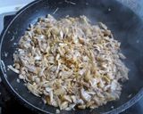 Foto del paso 2 de la receta: Triángulos de pollo, queso champiñón con pasta brick