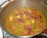 Foto del paso 4 de la receta: Guisantes a la gallega