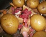 Foto del paso 4 de la receta: Patatitas con setas y jamón ibérico al tomillo