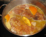 Foto del paso 3 de la receta: Chuletas de cerdo a la cerveza y naranjas