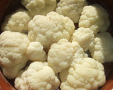 Foto del paso 1 de la receta: Coliflor gratinada con crema de yogurt