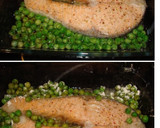 Foto del paso 4 de la receta: Salmon al horno con guisantes
