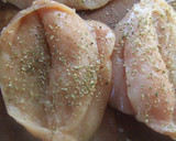 Foto del paso 1 de la receta: Pechugas de pollo rellenas al horno