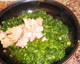 Foto del paso 1 de la receta: Empanadas de acelgas, atún y quesos