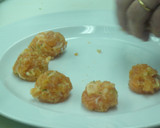Foto del paso 2 de la receta: Albóndigas de salmón con mayonesa de hierbas