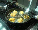 Foto del paso 4 de la receta: Albóndigas de salmón con mayonesa de hierbas