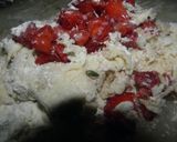 Foto del paso 1 de la receta: Galletitas de frutilla y chocolate