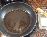 Foto del paso 2 de la receta: Crêpes de queso y salchichas