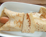 Foto del paso 4 de la receta: Crêpes de queso y salchichas